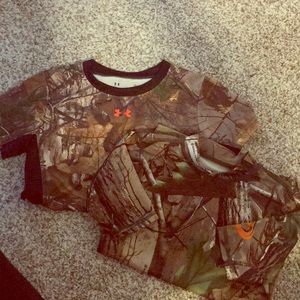 Set of 2 Camo dry fit material boys shirts